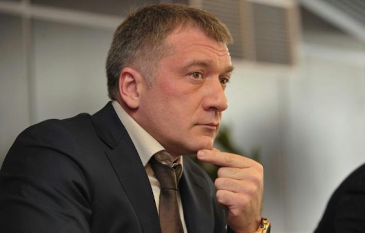 Киберуслуги депутата Петрова!