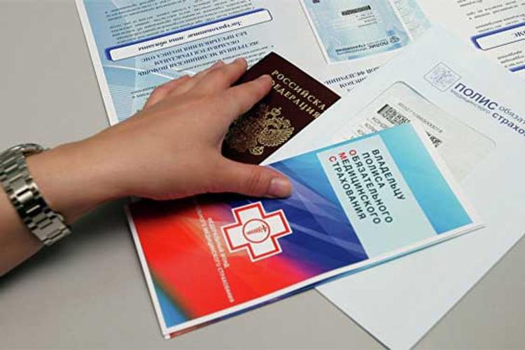Между врачом и пациентом