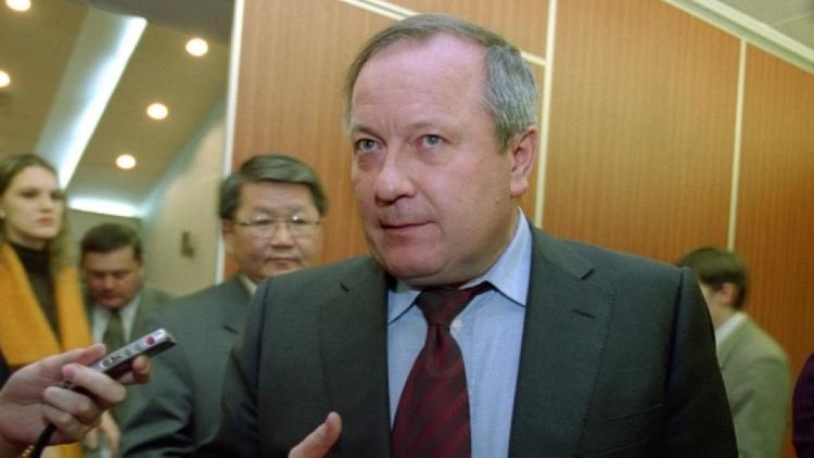 «Да, можно представить, что Собчак сидит в тюрьме...»
