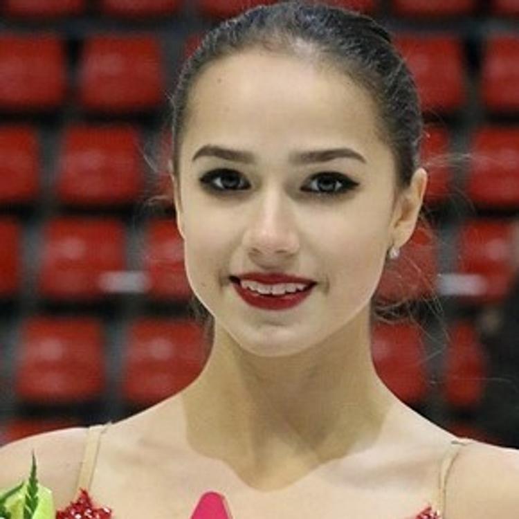 В сети разгорелся спор из-за фото Тутберидзе с Загитовой