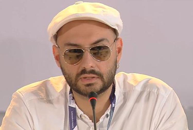 Серебренникову продлили срок домашнего ареста