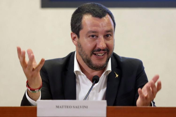 Глава МВД Италии назвал "евромайдан" оплаченной Западом псевдореволюцией