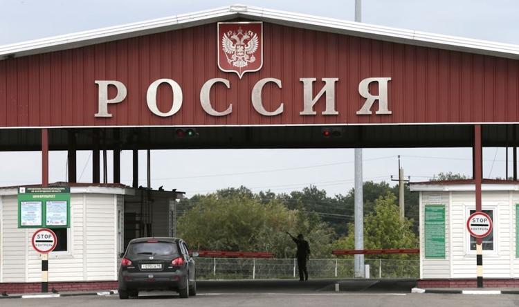В ДНР открыли границу с Россией