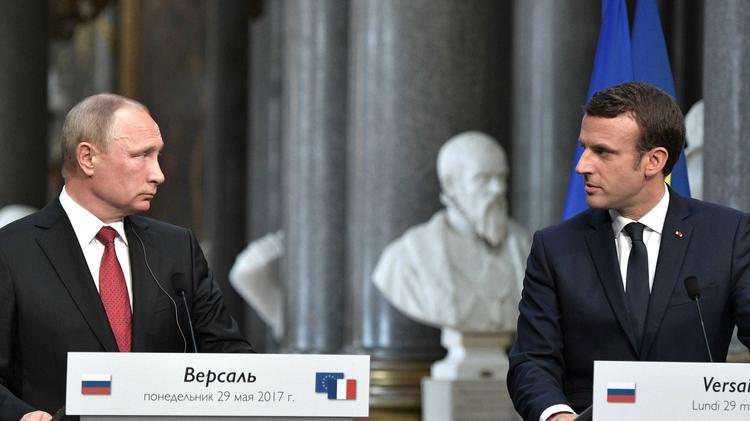 В Кремле рассказали, как Путин относится к Макрону