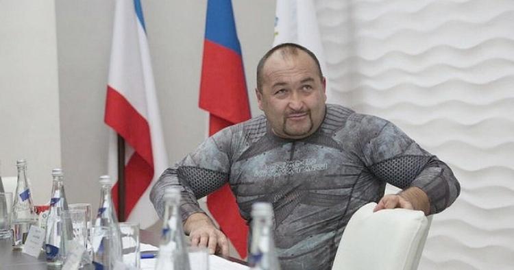 Видео, как челябинский силач установил новый рекорд в Крыму