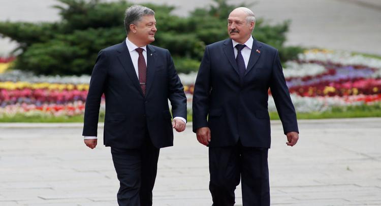С севера Украину ждёт вторжение на комбайнах и тракторах...