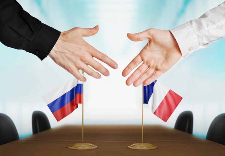 Депутат Франции Клод Госген: Когда Франция свободна - она с русскими