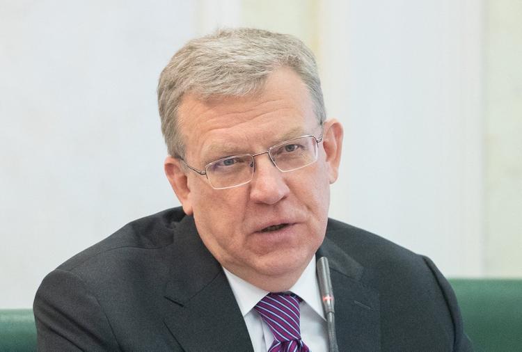 Кудрин: российская экономика попала в "застойную яму"