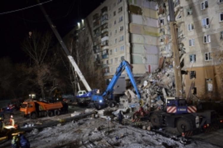 МЧС: на утро 1 января известно о семи погибших в Магнитогорске