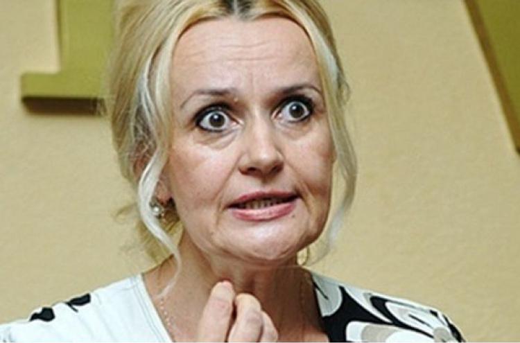 Фарион призвала бить русскоговорящих украинцев туфлями по лицу