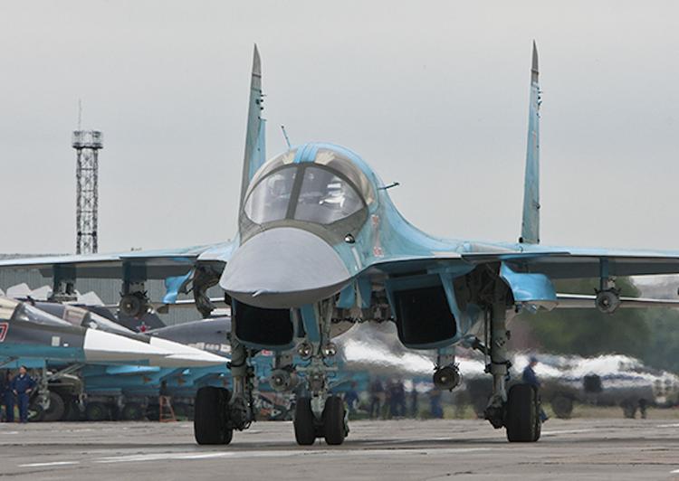 Один из катапультировавшихся летчиков Су-34 найден на плоту