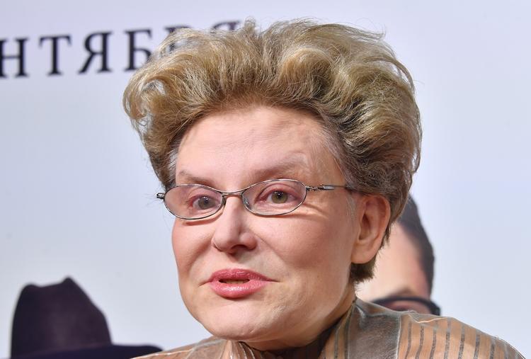 Елена Малышева перестала быть на себя похожей из-за желания "омолодиться"