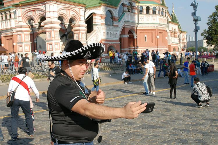 Собянин: С 2010 года поток туристов в Москву вырос практически в 2 раза
