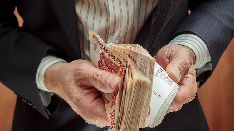 Несмотря на высокие зарплаты люди уезжают из Сибири и Дальнего Востока