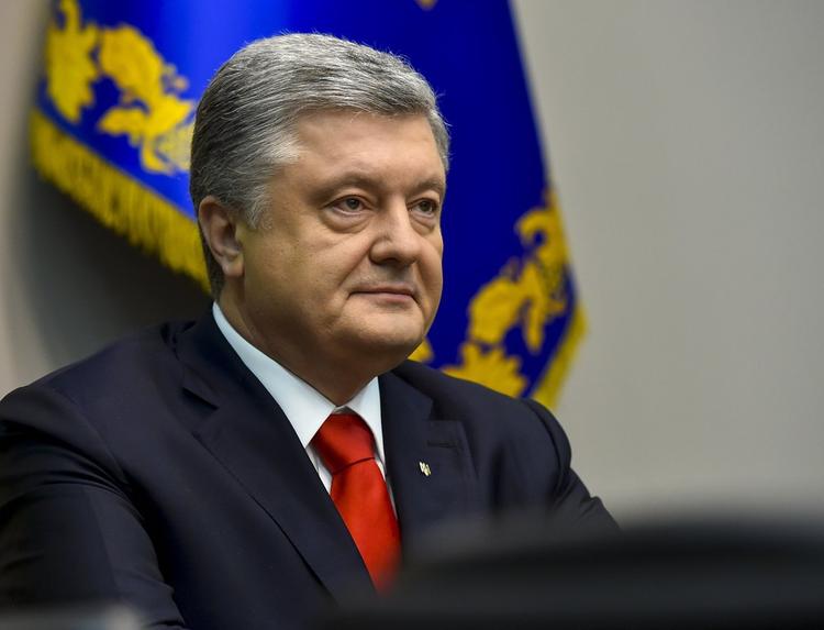 Порошенко высмеяли за попытку использовать в речи молодежный сленг