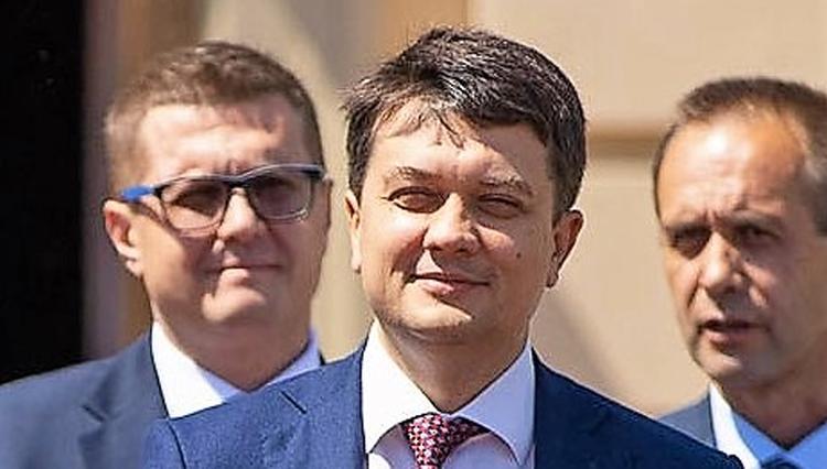 Лидер партии Зеленского метит в спикеры Верховной Рады