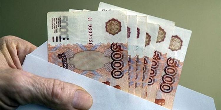 Хабаровчане привыкли к «черной» зарплате