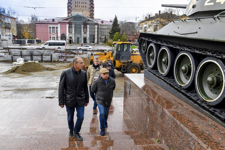 Ремонт у танка завершится ко дню победы