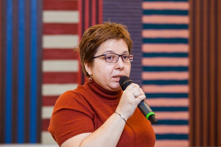 Нюта Федермессер позаботится о людях с психиатрическими расстройствами в Хабкрае