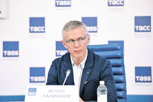 На молодёжном чемпионате мира по хоккею состоится дебют Игоря Ларионова