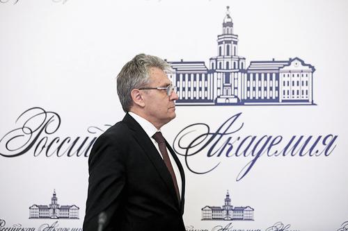 Униженные, оскорблённые, довольные