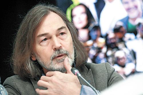 Никас Сафронов: У меня в роду было много священников
