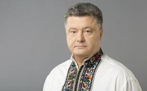 В Киеве музей, где проходила выставка картин из коллекции Порошенко, брали штурмом