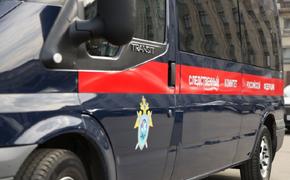 В Москве трое рабочих упали с крыши нежилого строения