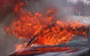 В ночь на понедельник в Калуге сгорели два автомобиля
