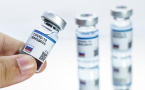 Глава Минздрава РФ перечислил побочные  действия  вакцины  от COVID-19