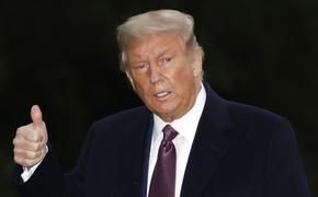 Bloomberg: Трампа лечат от COVID-19, как тяжелых больных