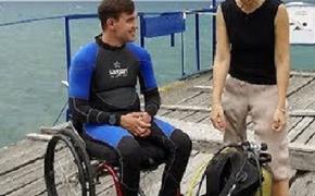 В Анапе дайвер-колясочник Никита Ванков помог спасти тонущего в море молодого человека