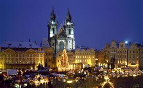 Россияне хотели бы встретить Новый год на родине, в Чехии или Таиланде