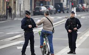Франция не планирует в ближайшее время снимать действующие в стране ограничения из-за COVID-19