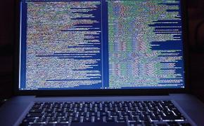 Эксперт по инфобезопасности Лукацкий оценил новость о возможной атаке на счета россиян в мае