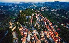 Власти Сан-Марино предлагают туристам приезжать на вакцинацию «Спутником V» 