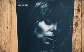 Джони Митчелл: 50 лет альбому «Blue», одной из величайших работ в истории современной музыки