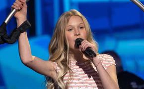 Россиянка Таня Меженцева выступила в финале «Детского Евровидения» под номером семь с песней Mon ami