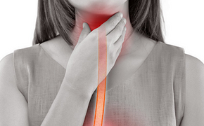 Врач Арвади заявила, что главным симптомом штамма COVID-19 «омикрон» является боль в горле