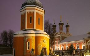 Священник Волков: московским храмам рекомендовано проводить массовые мероприятия в дистанционном формате 