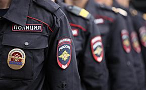 В Хабаровске злоумышленники под видом полицейских похищали телефоны и украшения 
