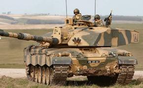 США, Британия и Канада усиленно накачивают Украину тяжёлым вооружением 
