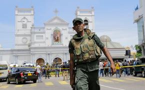 Власти Шри-Ланки после массовых протестов вывели на улицы Коломбо военных и бронетехнику