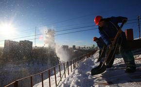  В Перми специалисты  административно­технической инспекции ежедневно проверяют качество уборки снега и наледи с крыш